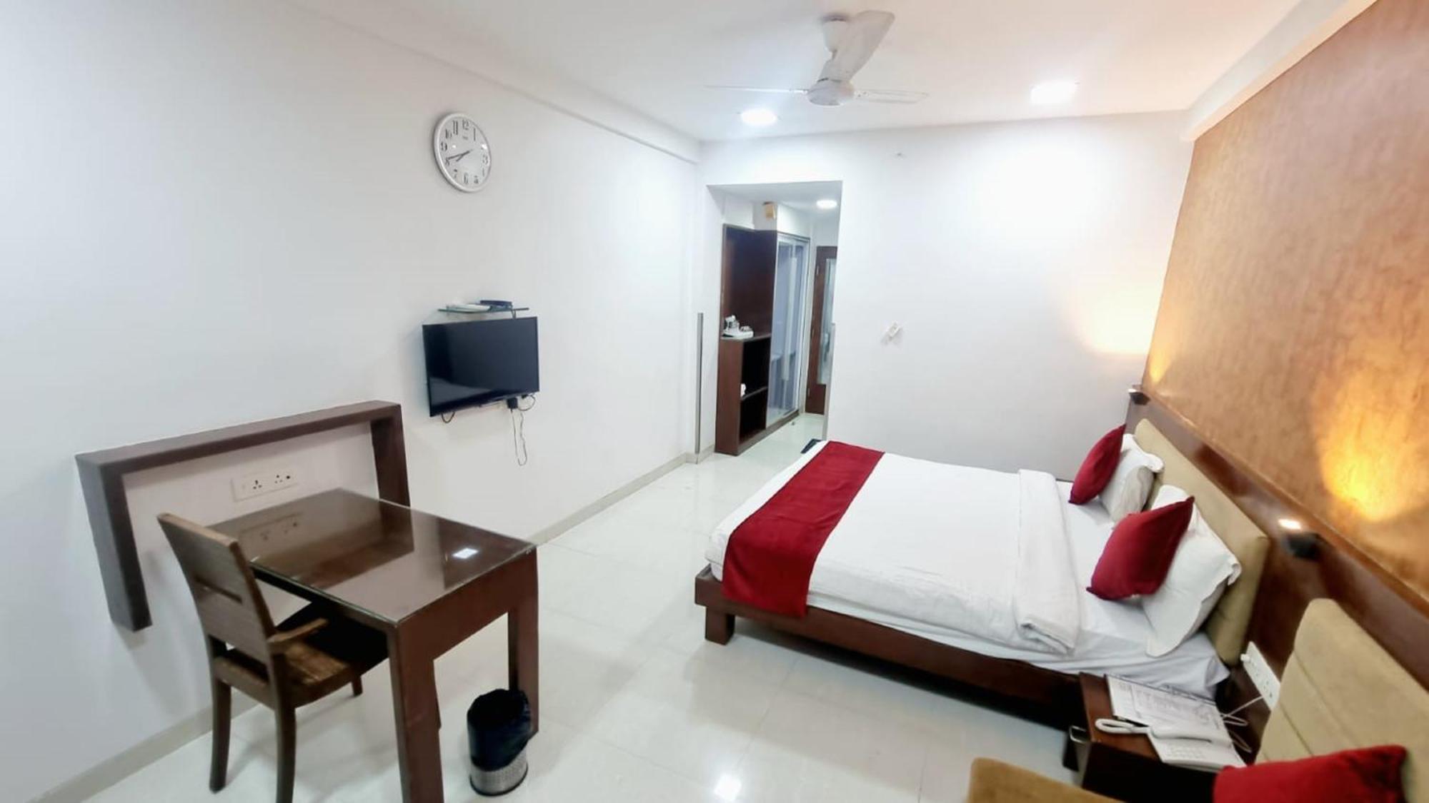 Hotel Raviraj, Chhatrapati Sambhaji Nagar Aurangabad  Luaran gambar